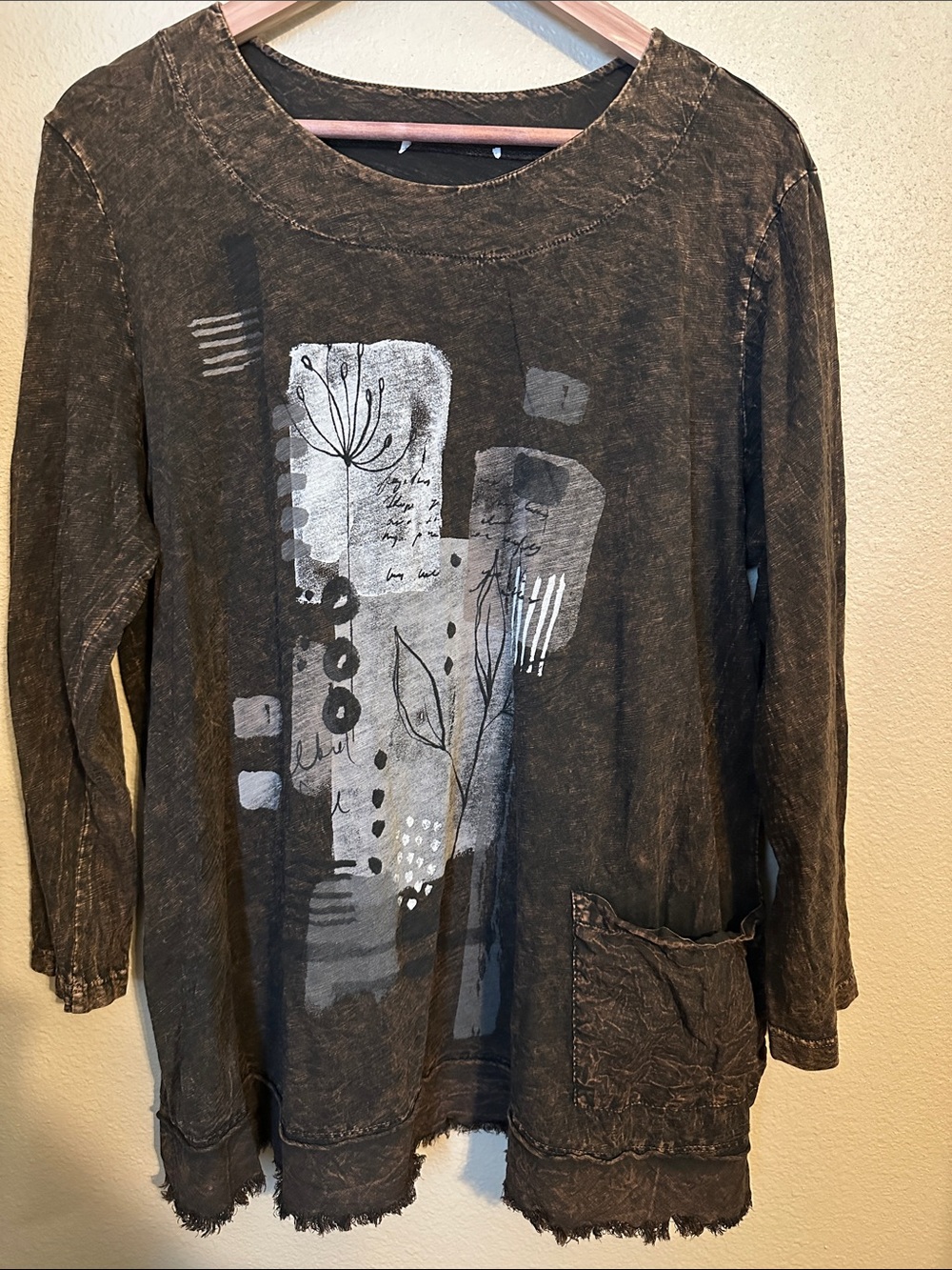 Jess & Jane Abstract Print Boho Tunic Top in Washed Brown